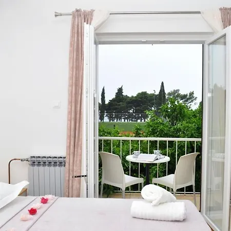 Ratko Apartment *