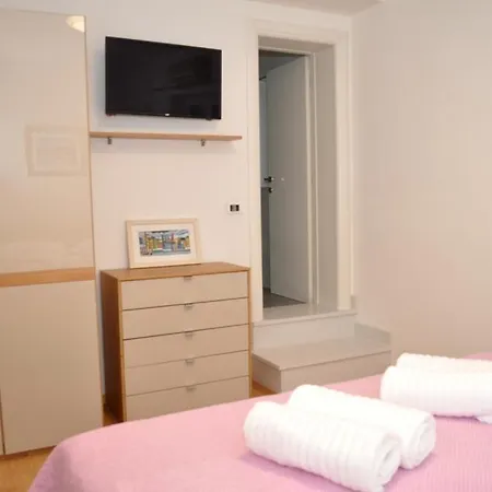 Ratko Apartment *